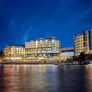 5* Hotel Charisma De Luxe